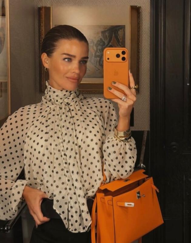 Najslađa bluza na tačkice nalazi se u ZARA radnji i košta manje od 60 KM.