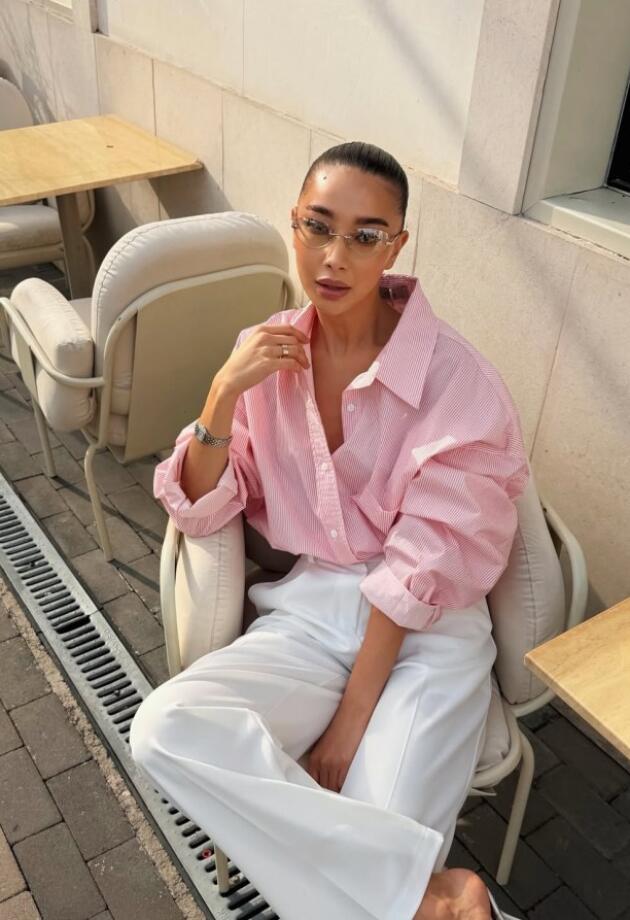 Kad ne znamo šta obući, bijele hlače su uvijek najbolji odgovor: 5 modela koji to i dokazuju