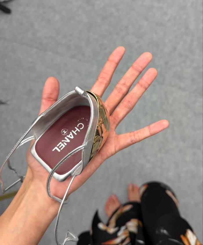 Svi kažite: Hvala Matthieu Blazy što si vratio zabavu u Chanel! Cipele edition.