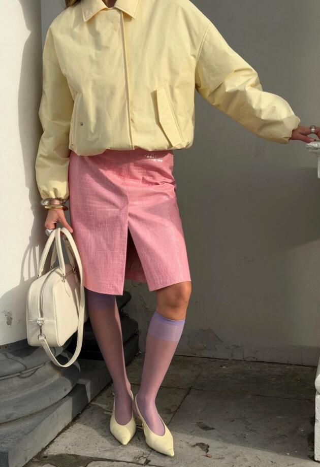 Kupovina dana: 10 komada u roza boji idealnih za posao