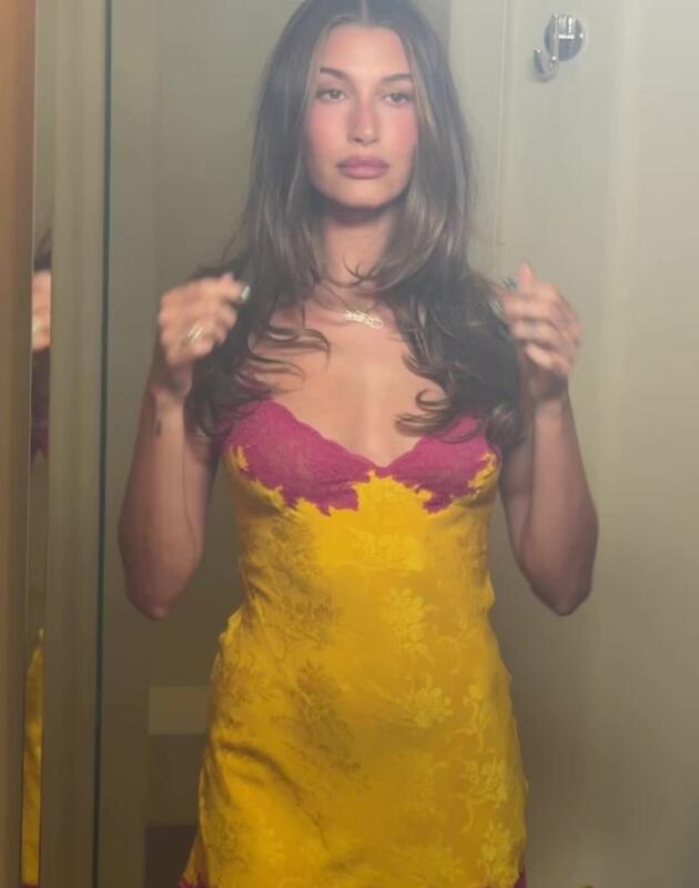 Svi žele haljinu Hailey Bieber s Coachelle, a mi želimo ovu frizuru! Please!