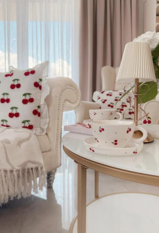 Svi kupuju ovu Pepco kolekciju s trešnjama, a jastuk s volanima je definitivno omiljeni