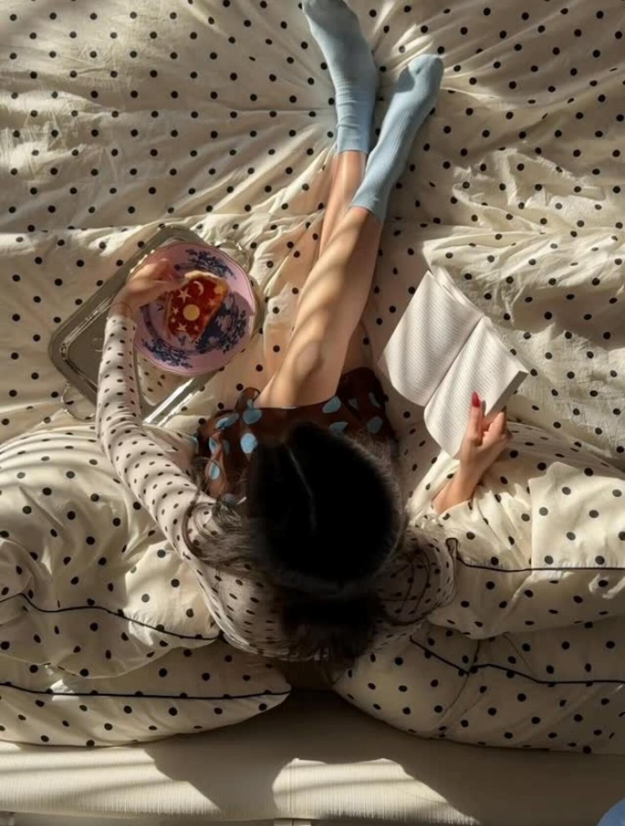 Sinsay posteljina s tufnicama: Trik koji mijenja izgled spavaće sobe za samo 19,95 KM