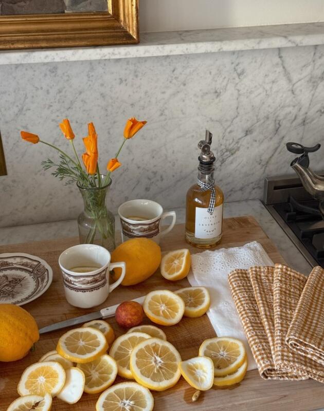 Limun + maslinovo ulje + jedan trik: Ovo je sos koji mijenja svako jelo