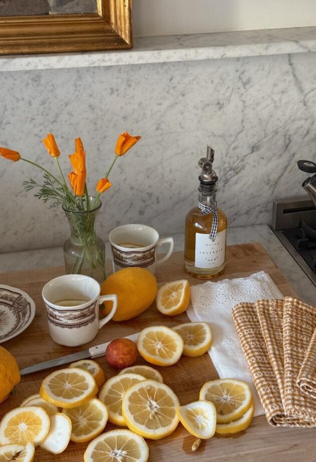 Limun + maslinovo ulje + jedan trik: Ovo je sos koji mijenja svako jelo