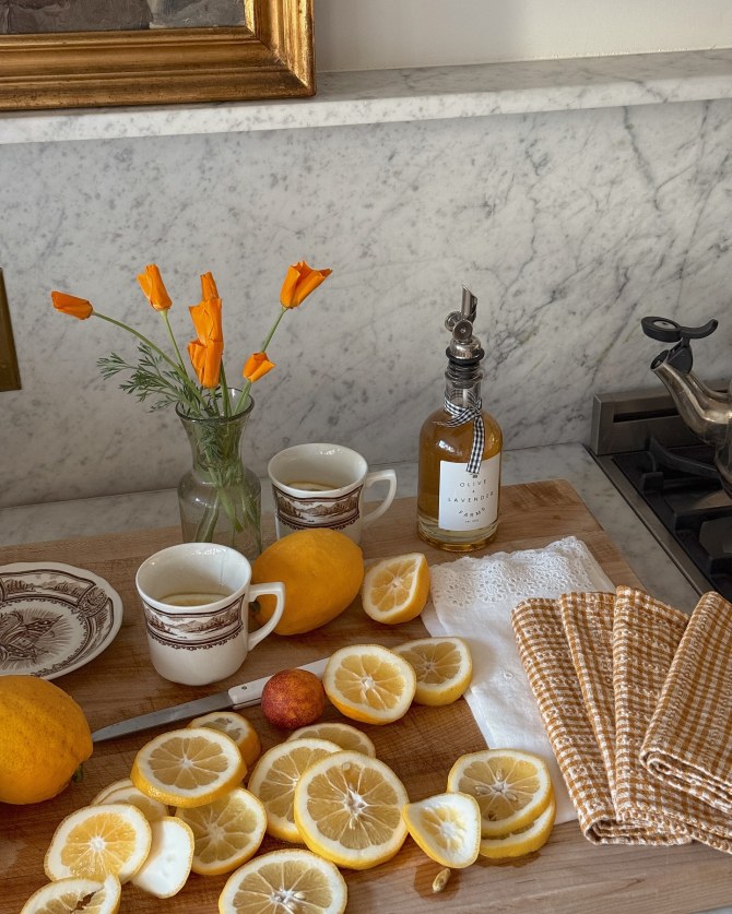 Limun + maslinovo ulje + jedan trik: Ovo je sos koji mijenja svako jelo