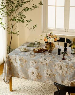 Do 15 KM: 4 cvjetna stolnjaka iz Sinsay koja instant uljepšavaju dom