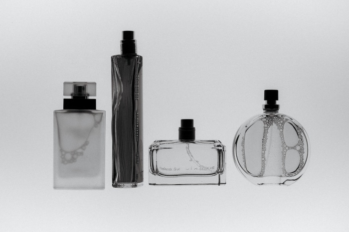 batch_parfemikaboompics_perfume-bottle-still-life-product-photography-41674