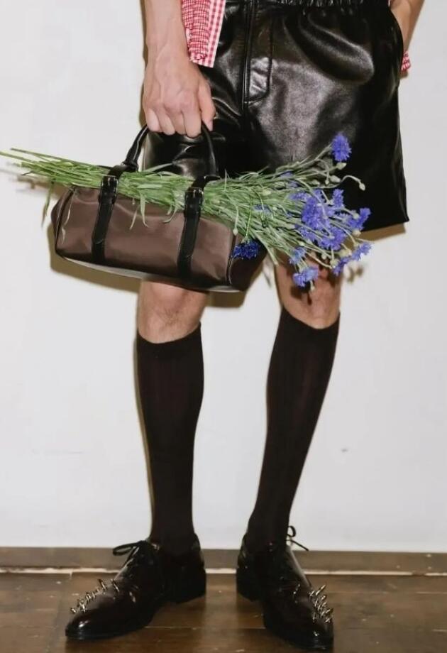 Simone Rocha je na Pitti Uomo pokazala šta muškoj modi nedostaje