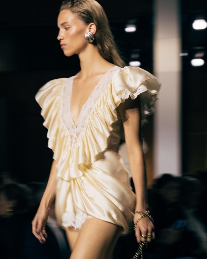 ZARA ima boho haljine inspirisane dizajnerskim brendom koji svi žele