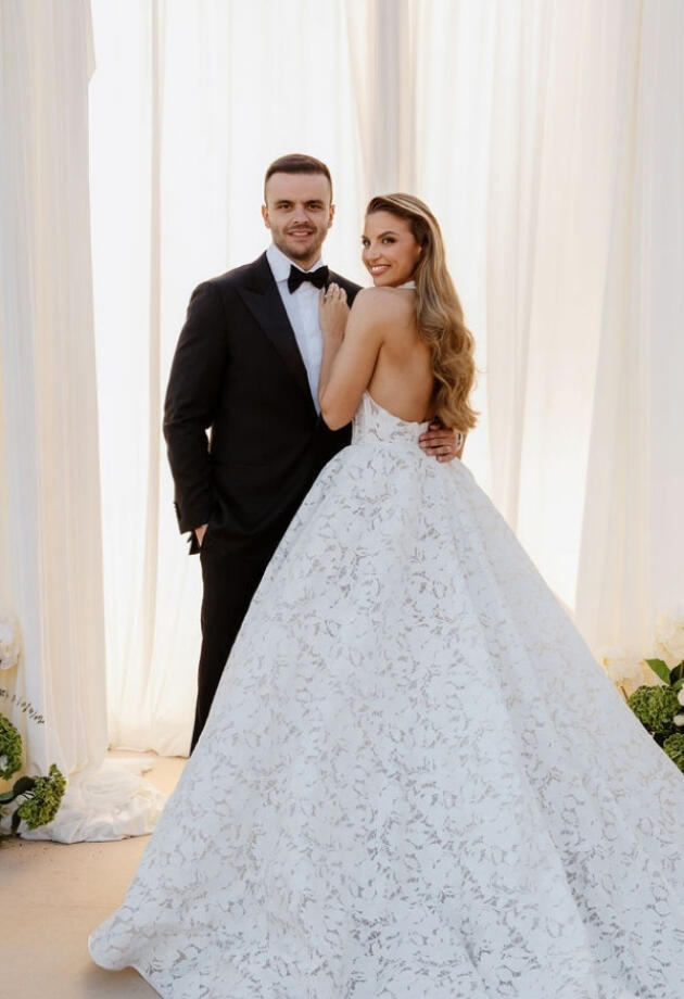 Ovo vjenčanje izgleda kao modni editorial. SAZU Weddings otkriva priču iza kadra.
