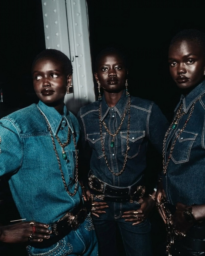 H&M je na London Fashion Weeku pokazao kako bi mogla izgledati budućnost modnih revija