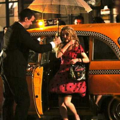 Što nosi mlada Carrie Bradshaw?