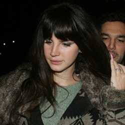 Lana Del Rey ima novu frizuru