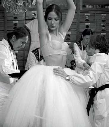Kako nastaje jedna modna couture bajka?