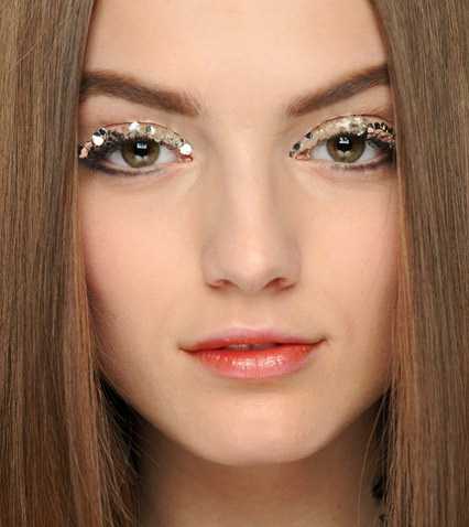 5 make-up lookova idealnih za blagdane