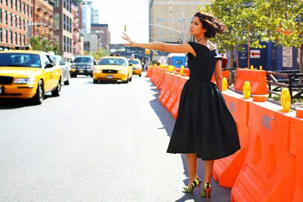 Street style inspiracija: Mala crna haljina