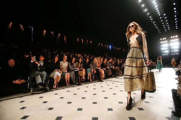 10 kombinacija s Burberry revije koje želimo nositi cijelu zimu!