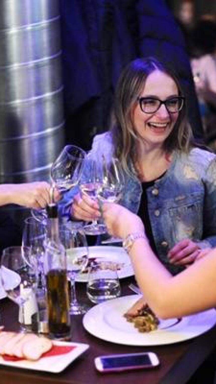 Ljubav spaja. Hrana također - Safija u kuhinji Phillipea