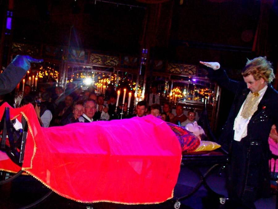 amsterdam vecera cirkus1