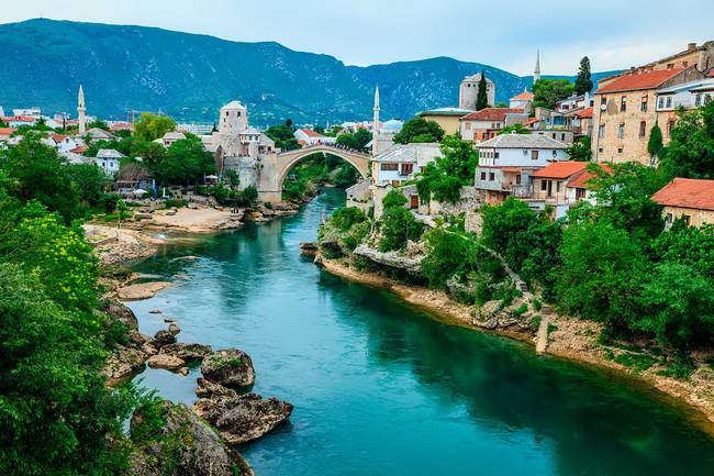 Mostar se našao na jako zanimljivoj Harper's Bazaar listi!