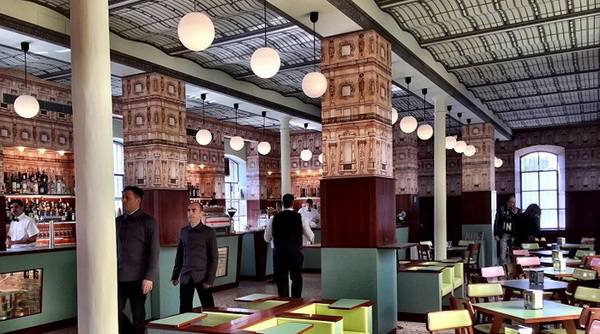 wes-anderson-prada-milano-caffe