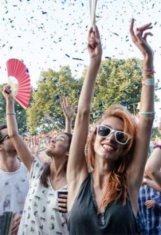 Naida Kundurović, voditeljica MTV televizije preporučuje 3 regionalna festivala na koje morate otići!