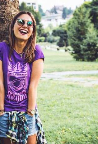 Pogledajte novu kolekciju ženskih Revolt Clothing majica!