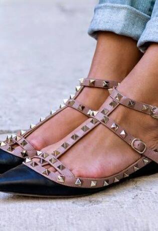 Street style dnevnik klasičnih crnih baletanki