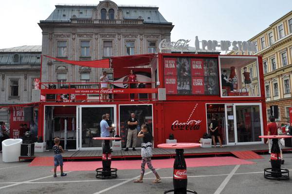 Večeras u Sarajevu otvoren Coca-Cola Pop-up Store!