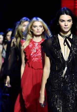 Prepoznatljivi glamur u proljetnoj Elie Saab kolekciji 