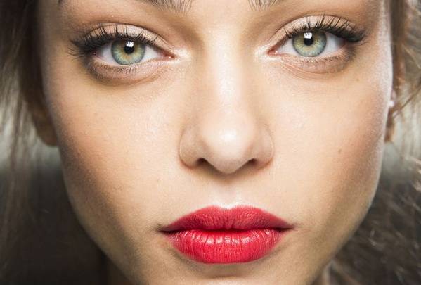 4 jednostavna make-up trika kako savršeno nanijeti mat ruž