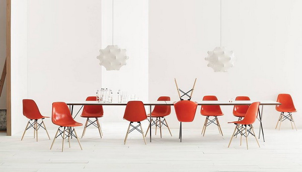 eames stolice 2