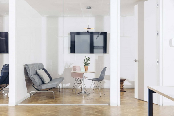 eames stolice ss 1