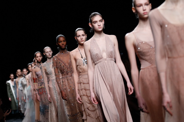 Elegantna Valentino kolekcija inspirirana balerinama