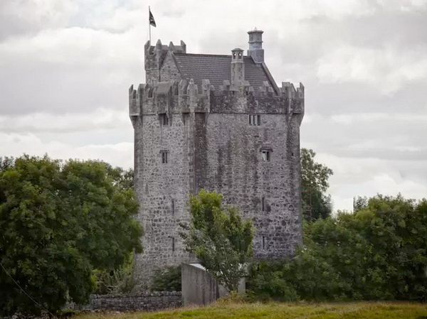 airbnb-peters-castle-galway-ireland3