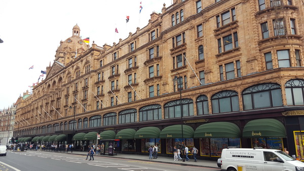 Robna kuća Harrods: Šetnja kroz jednu od najpoznatijih londonskih adresa