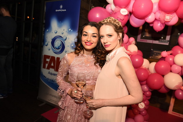 Jelena Veljača u haljini Kaftan Studija na zabavi Cosmopolitan magazina