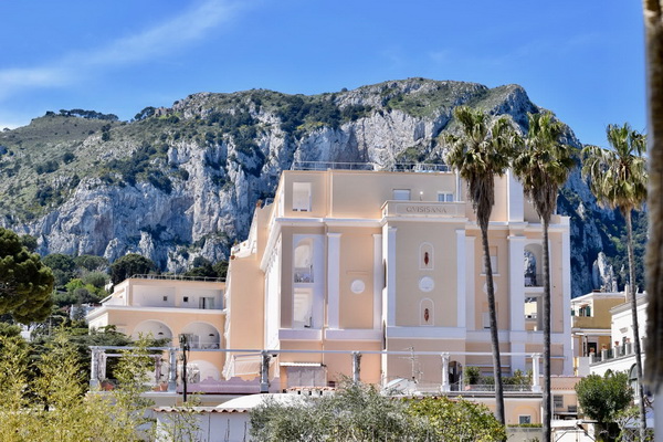 capri 16