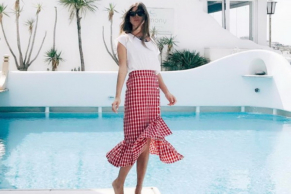 Ovu Zara suknju sa gingham uzorkom obožavaju Instagram blogerice