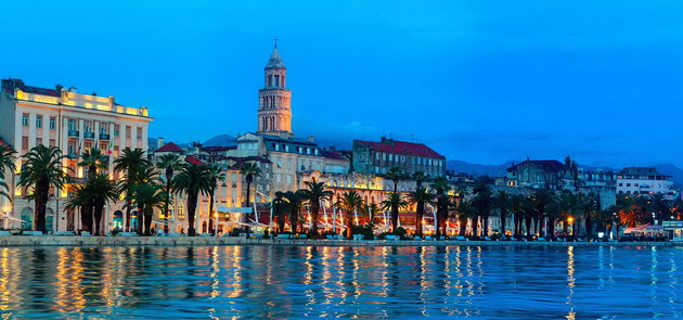 split beach croatia modamo10