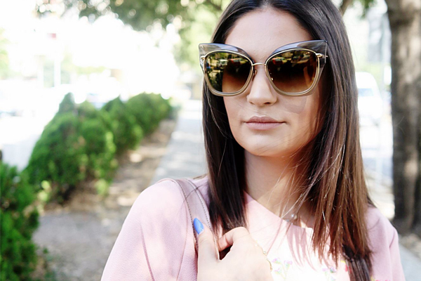 Street style foto priča: Ručno izrađene naočale DITA su kao stvorene za istinske trendsetterice