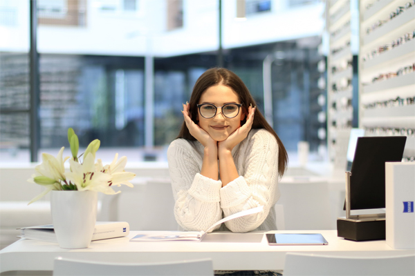 #STYLETRICKS: Kako smo kombinirali Dior dioptrijski okvir u jesensku MUST HAVE kombinaciju?