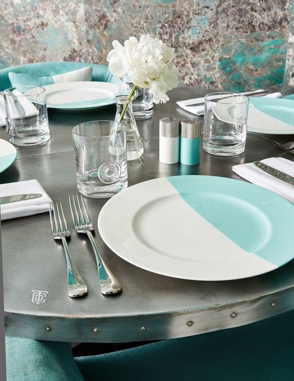 hbz-tiffanys-blue-box-cafe-03-1510175543