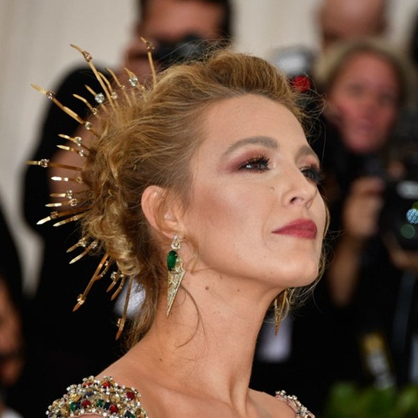 met-gala-blake-lively-loreal