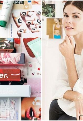 Glossier – kako je beauty startup prerastao u brand koji svaka žena želi u svojoj kozmetičkoj torbici?