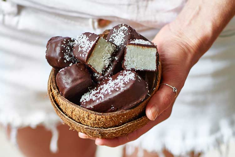 Recept za čokoladni kolač s kokosom za koji vam trebaju samo 4 sastojka