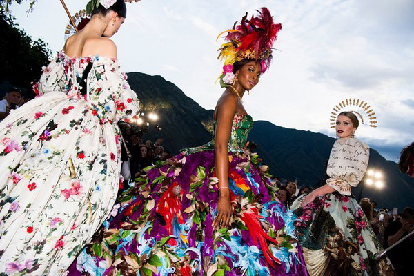 Još jedna bajkovita Dolce&Gabbana Alta Moda kolekcija