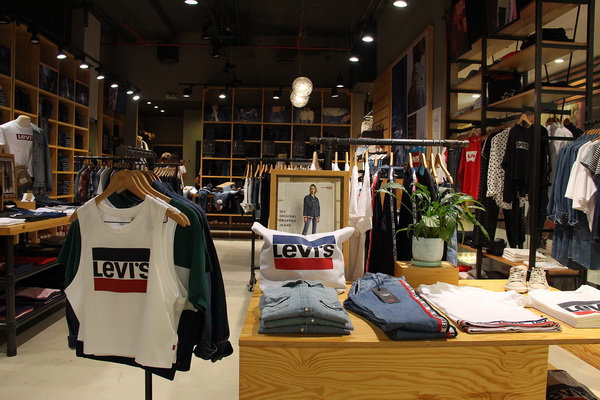 levis