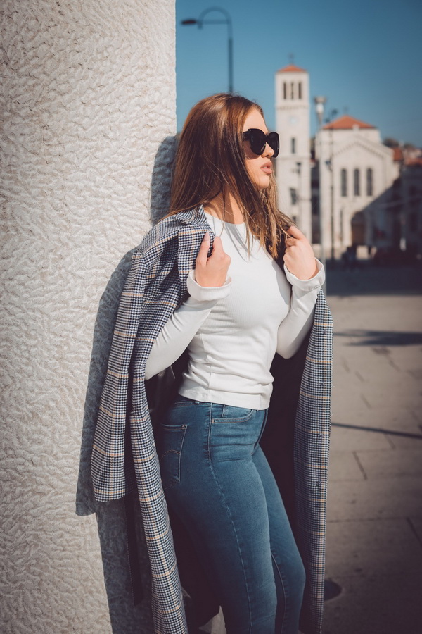 modamo levis ana bavrka 02 02